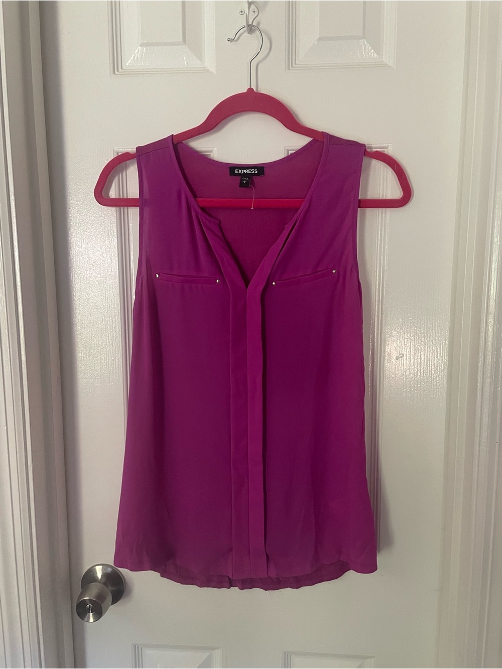 Express Sleeveless V-Neck Camisole in Magenta